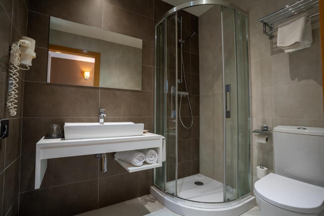 Photo of Bathroom in Vallromanes