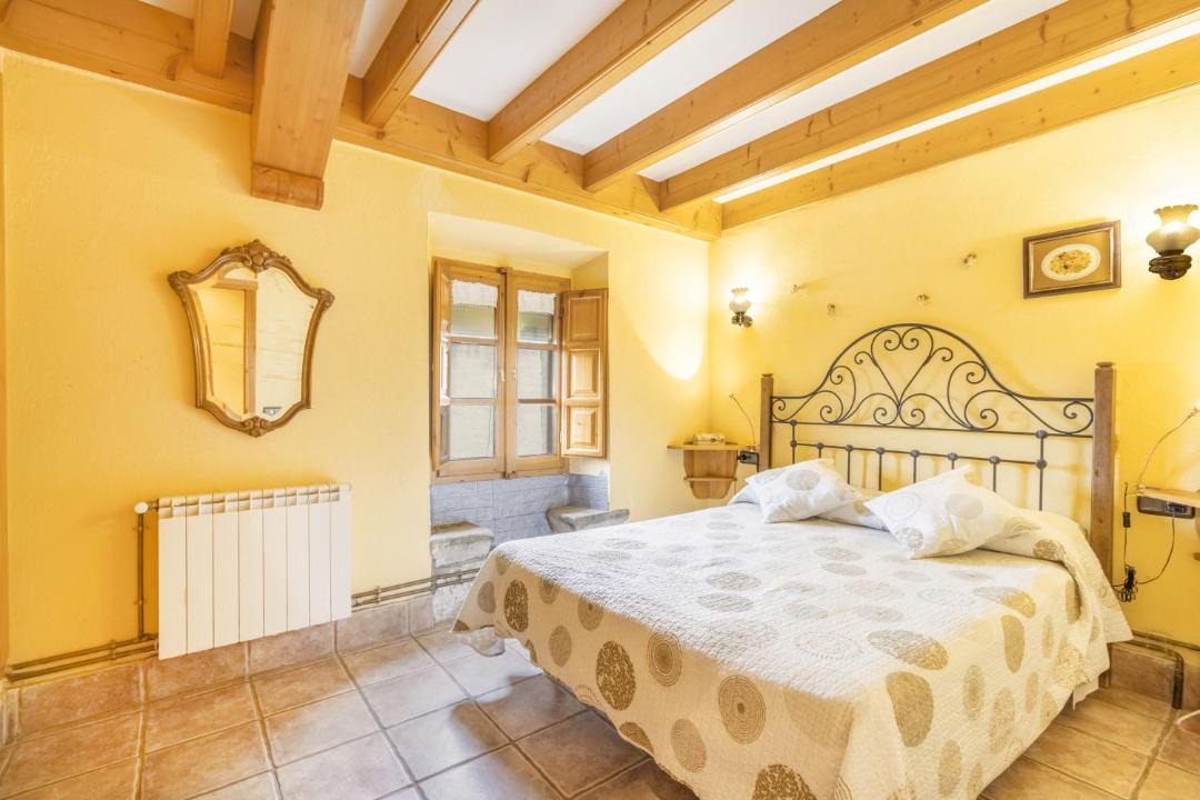 Photo of Bedroom in Casserres