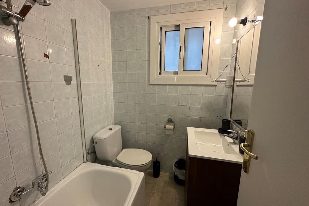 Photo of Bathroom in Vallromanes
