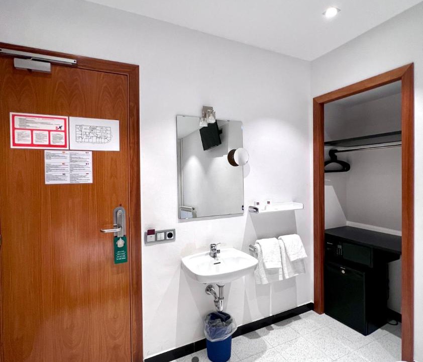 Photo of Bathroom in El Poble-sec