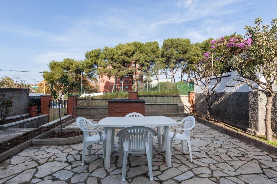 Photo of Patio Balcony in Rubi