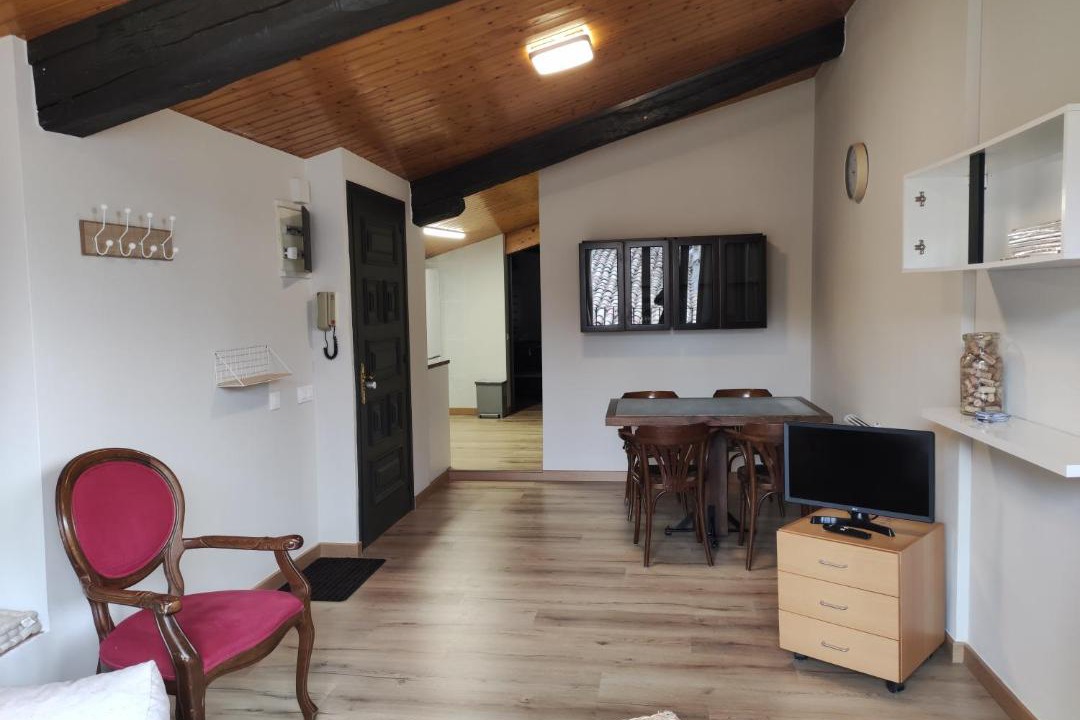 Photo of Livingroom in Vic