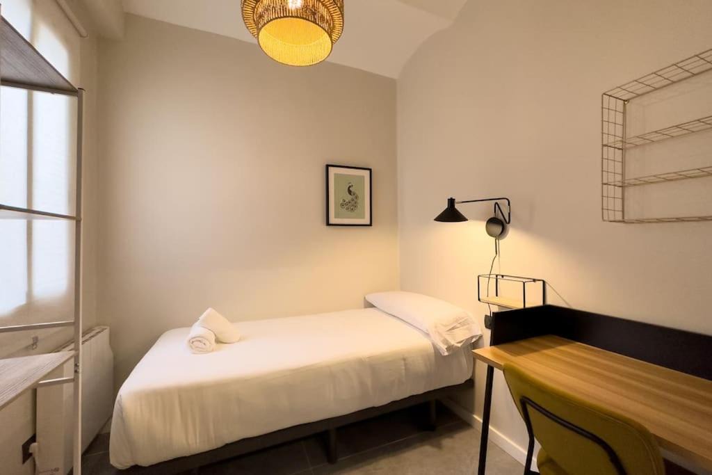 Photo of Bedroom in Hostafrancs