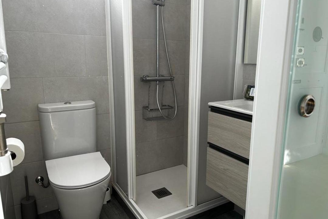 Photo of Bathroom in el Camp d'en Grassot i Gracia Nova