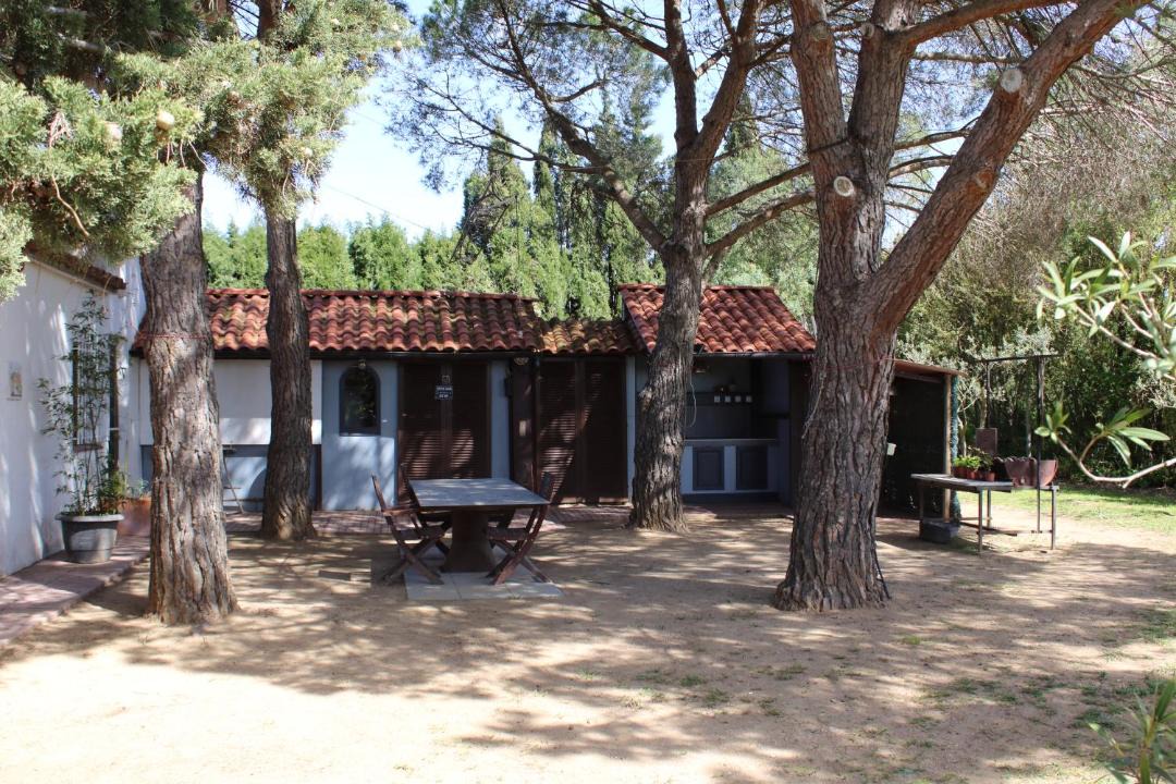 Photo of Buildings in Queixas