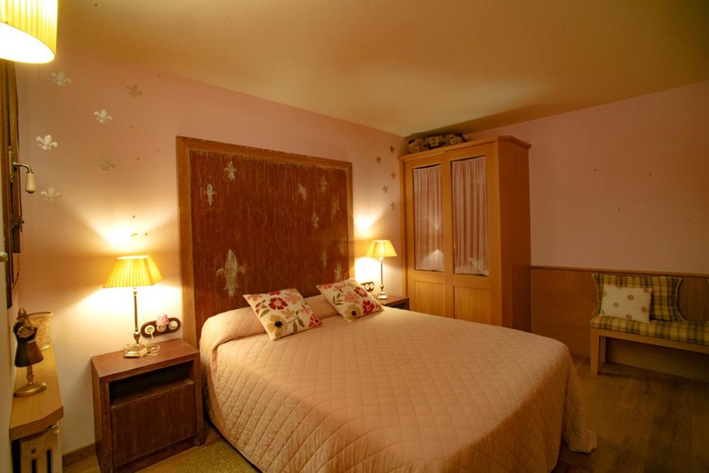 Photo of Bedroom in Sant Marti de Tous