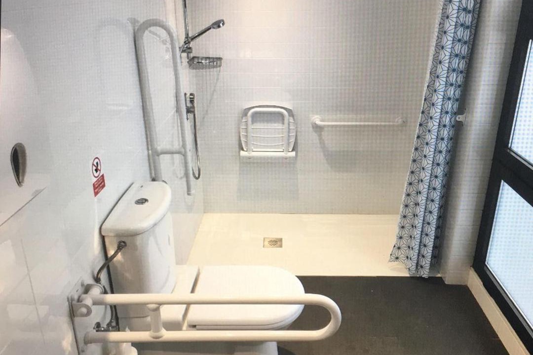 Photo of Bathroom in Sants