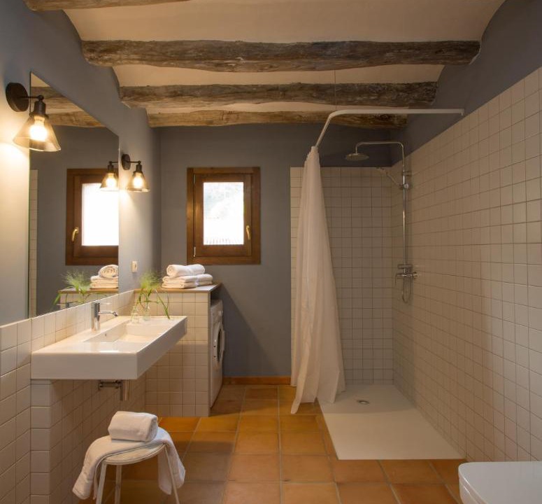 Photo of Bathroom in Orpi