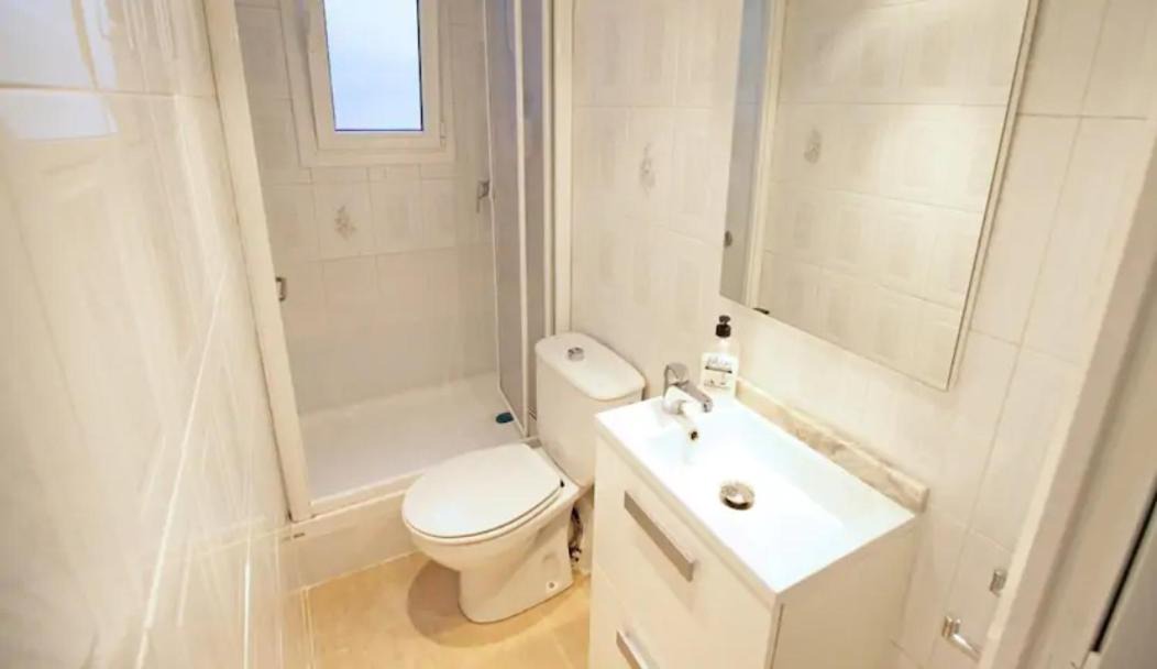Photo of Bathroom in el Camp d'en Grassot i Gracia Nova