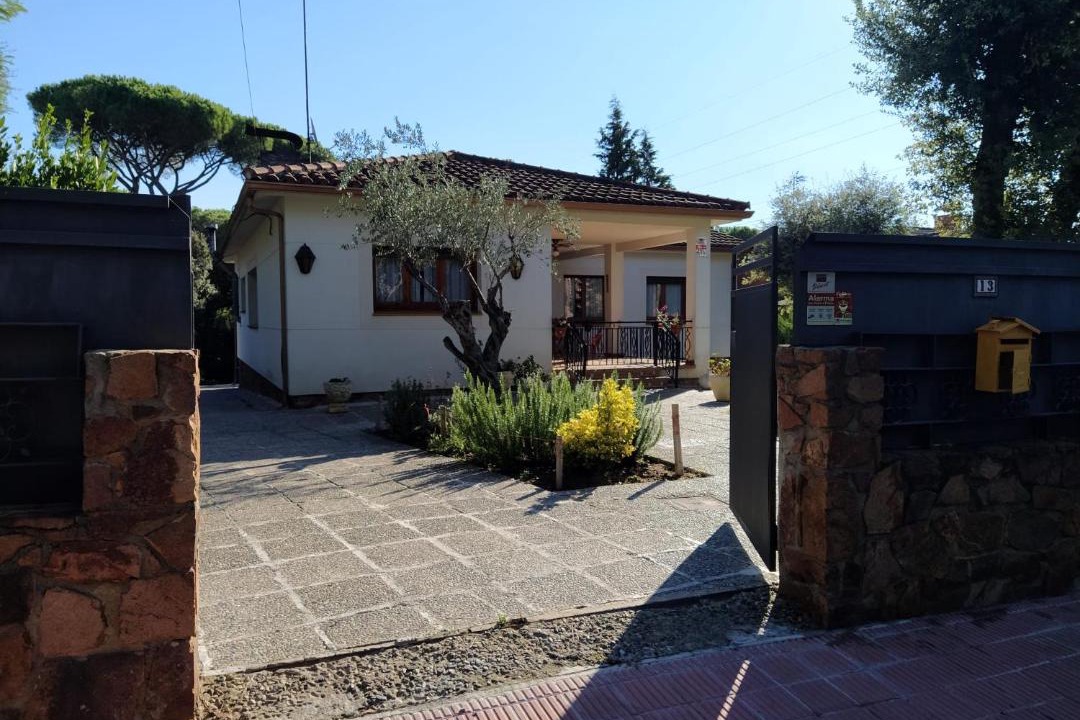 Photo of Buildings in Santa Maria de Palautordera