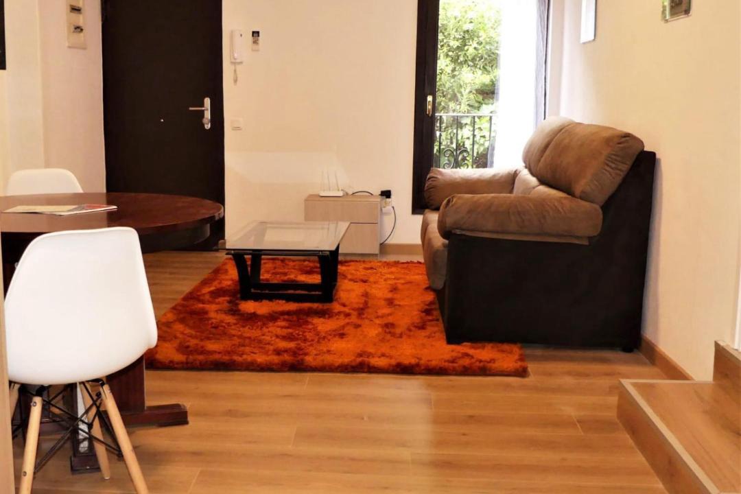 Photo of Livingroom in Vic