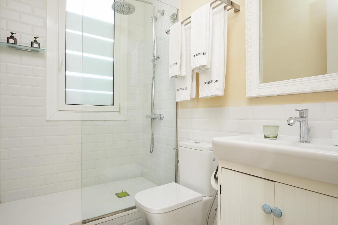 Photo of Bathroom in Poblenou