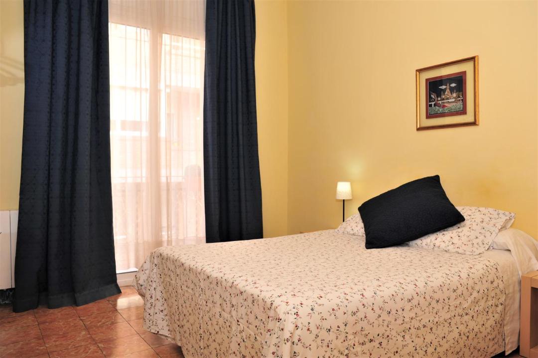 Photo of Bedroom in Hostafrancs