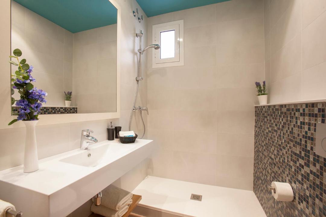 Photo of Bathroom in El Born