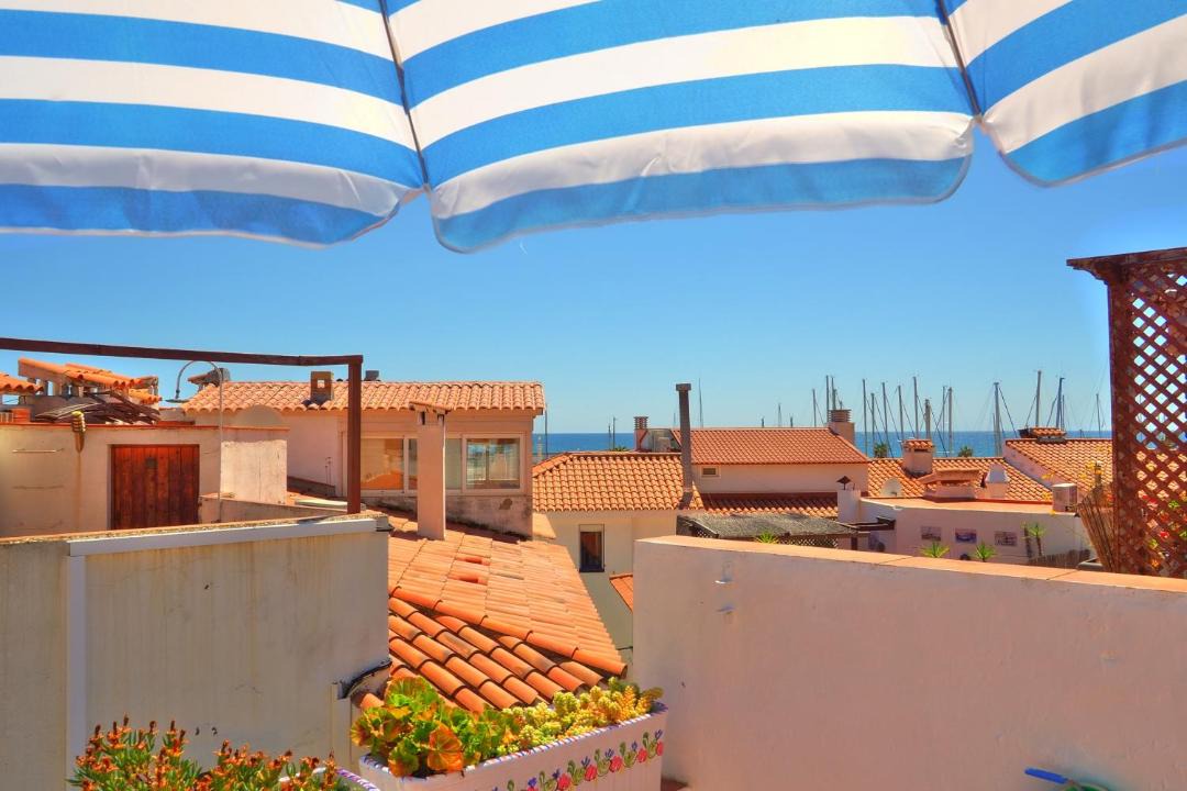 Photo of Others in Sitges