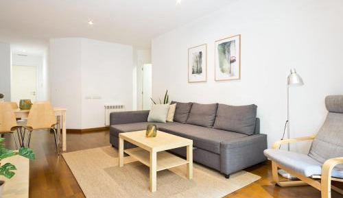 One-Bedroom Apartment with Balcony