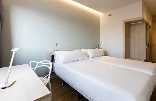 Viladecans Hotel | 3-Star Hotel ∙ B&B Hotel Barcelona Viladecans