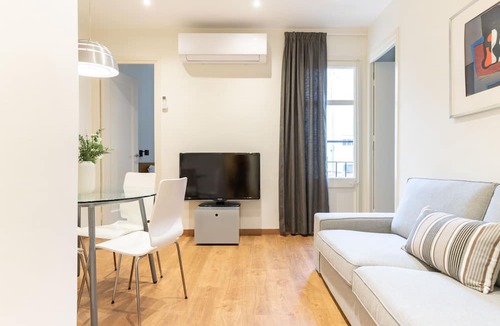 El Guinardo Apartment | Weflating SANT PAU - Sup 4 BDR
