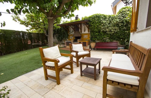 Santa Rosa Villa | Private paradise - hop, skip or jump to Barcelona!