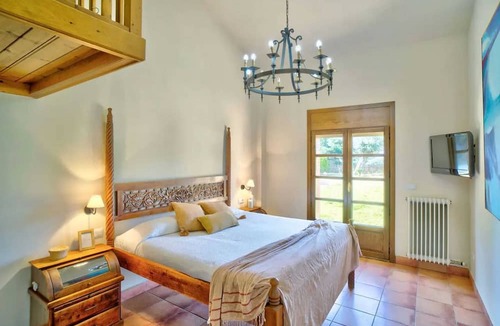 Sant Andreu de Llavaneres Villa | Homerez - Big villa 1 km away from the beach for 16 ppl. with swimming-pool
